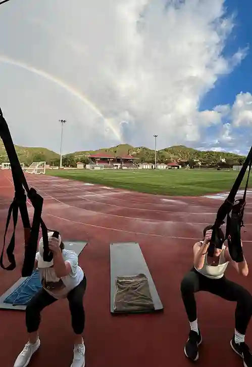 Cours collectif TRX stade arc-en-ciel Saint-Barthélemy — Steven Roussel
